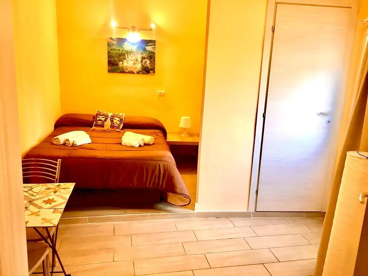 Al Centro Di Tutto Hotell CTA Pensionat
