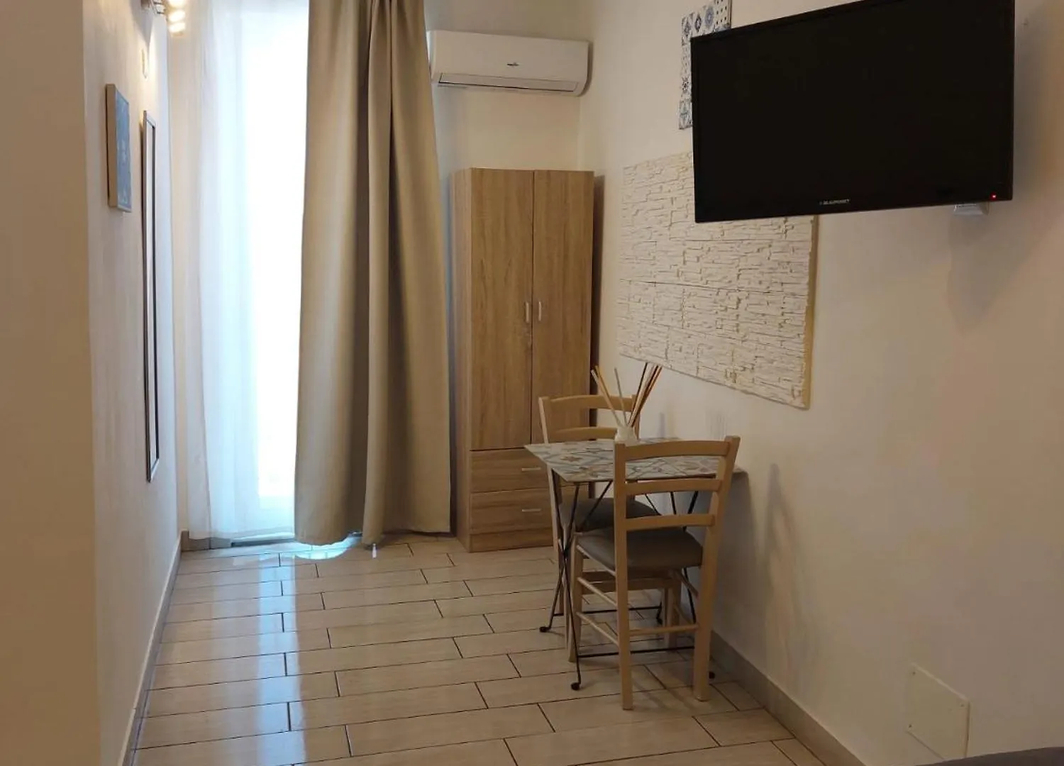 Al Centro Di Tutto Hotell CTA 0*,
